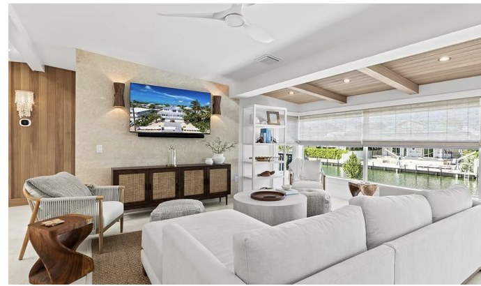 Great room, coffered ceiling